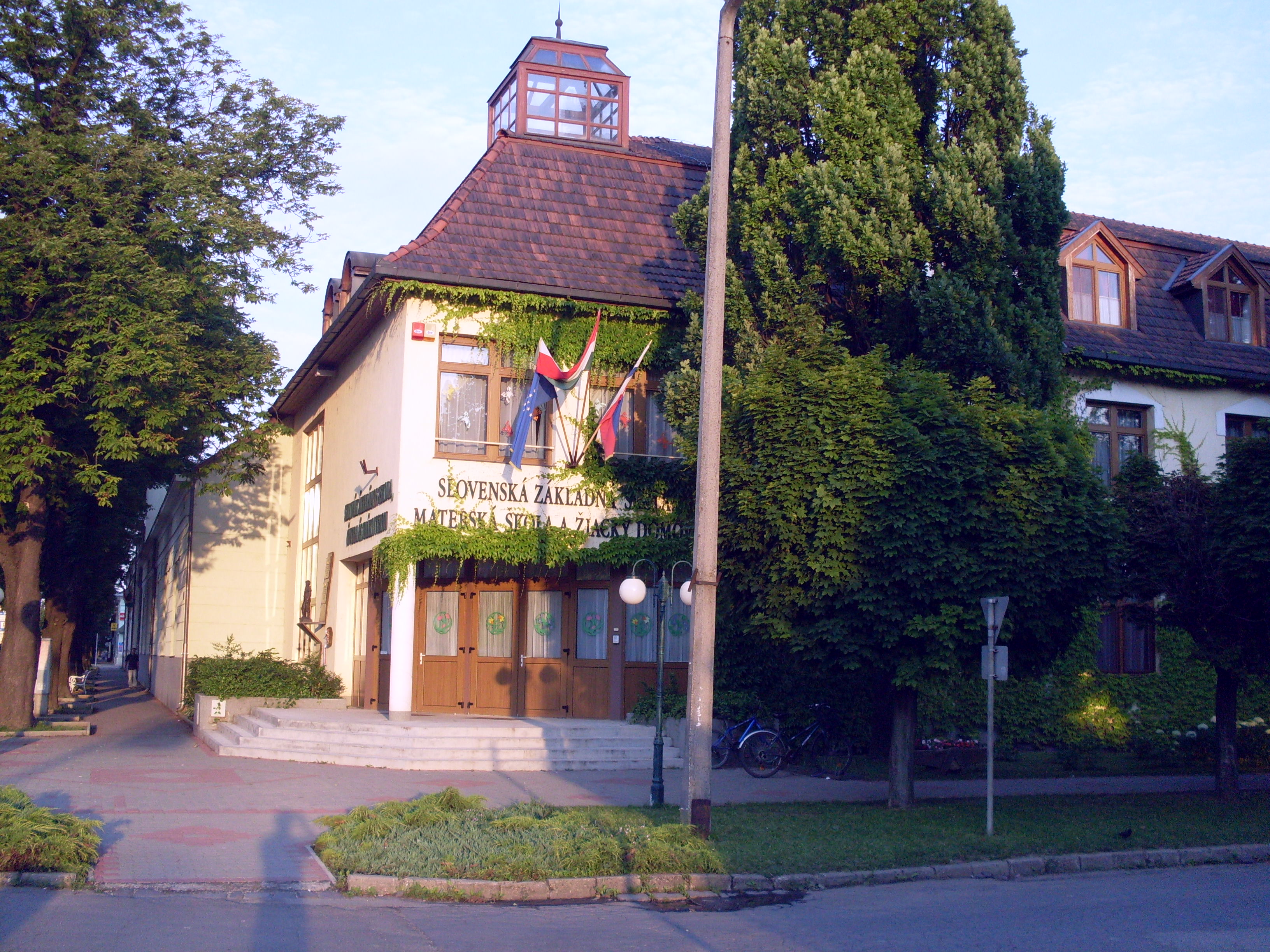 Slovenská základná škola v Sarvaši